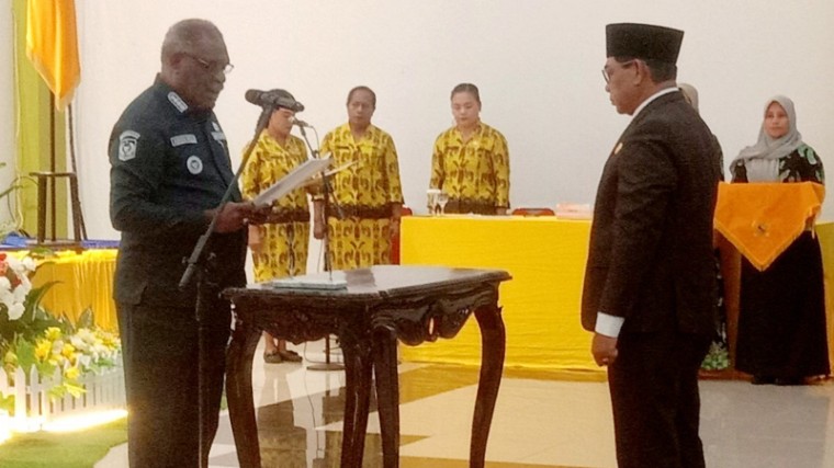 Muchlis Karim Resmi Dilantik Jadi Pj Sekda Kota Jayapura, Abisai Rollo Targetkan Sekda Definitif Februari 2027